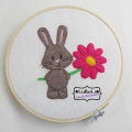 Stickdatei Hase mit Blume